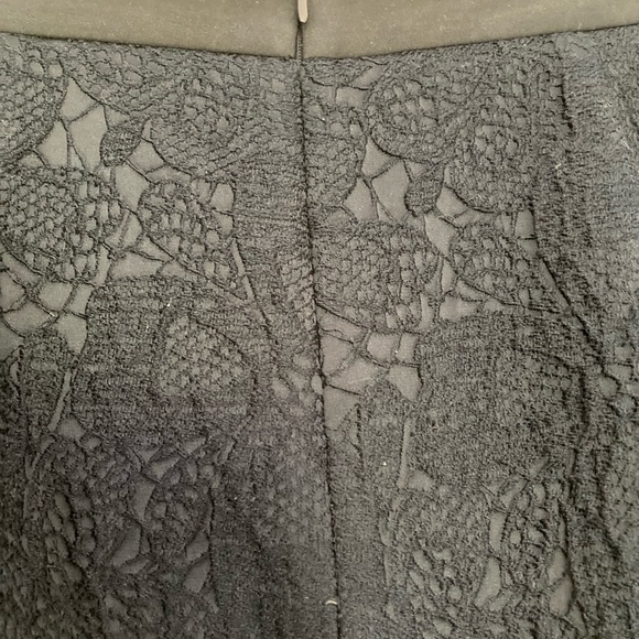 MaxMara dark navy silk skirt, size 8-10, black satin trim, excellent condition - Picture 10 of 15